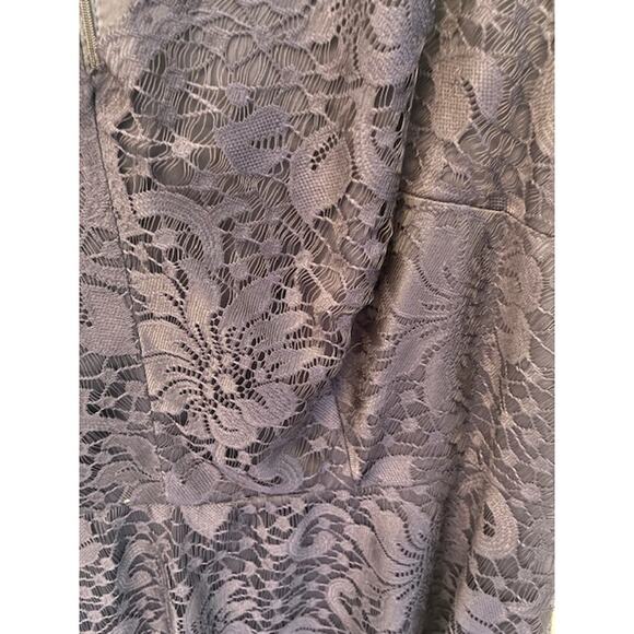 London Times Navy Lace V Neck Short Sleeve Fit and Flare Midi Dress - Size 18W - Picture 7 of 9